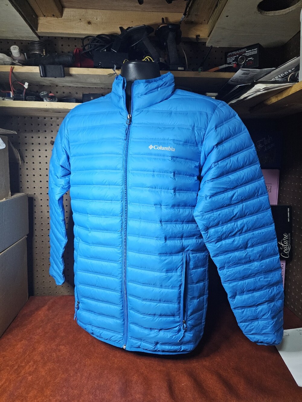 Columbia Men’s Bright Blue Puffer Jacket